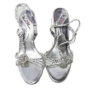 Sandals Heels by Wild Rose Silver Size 8.5